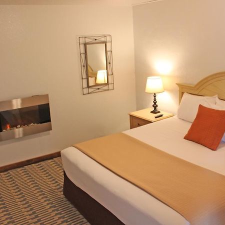 Rustic Inn ماكول المظهر الخارجي الصورة
