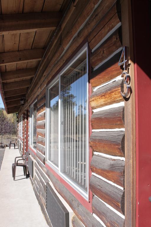 Rustic Inn ماكول المظهر الخارجي الصورة